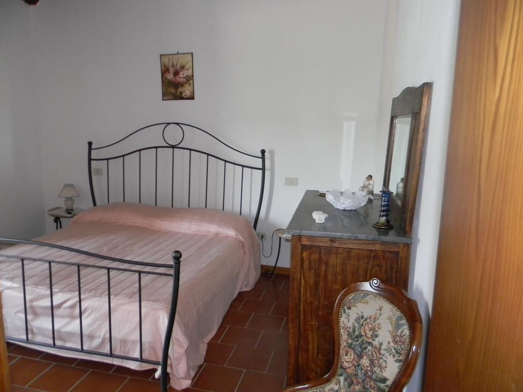 Вилла Agriturismo Podere La Selva Серре-ди-Раполано Экстерьер фото