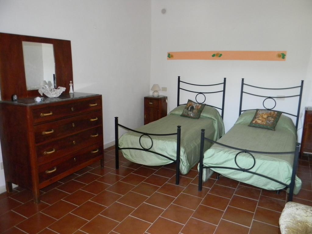 Вилла Agriturismo Podere La Selva Серре-ди-Раполано Номер фото
