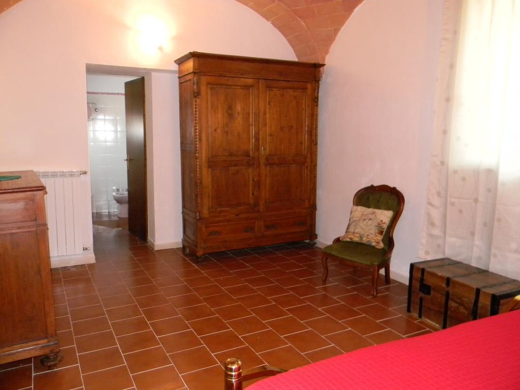 Вилла Agriturismo Podere La Selva Серре-ди-Раполано Номер фото