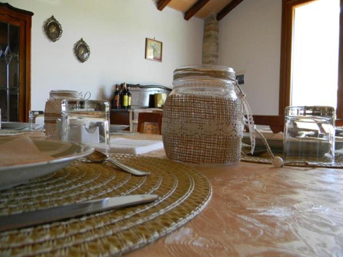 Вилла Agriturismo Podere La Selva Серре-ди-Раполано Экстерьер фото